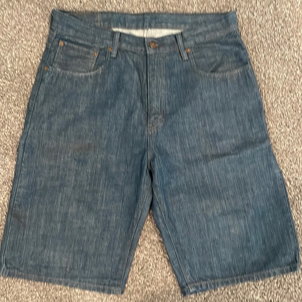 Mens Levi Jean shorts 569 fit
